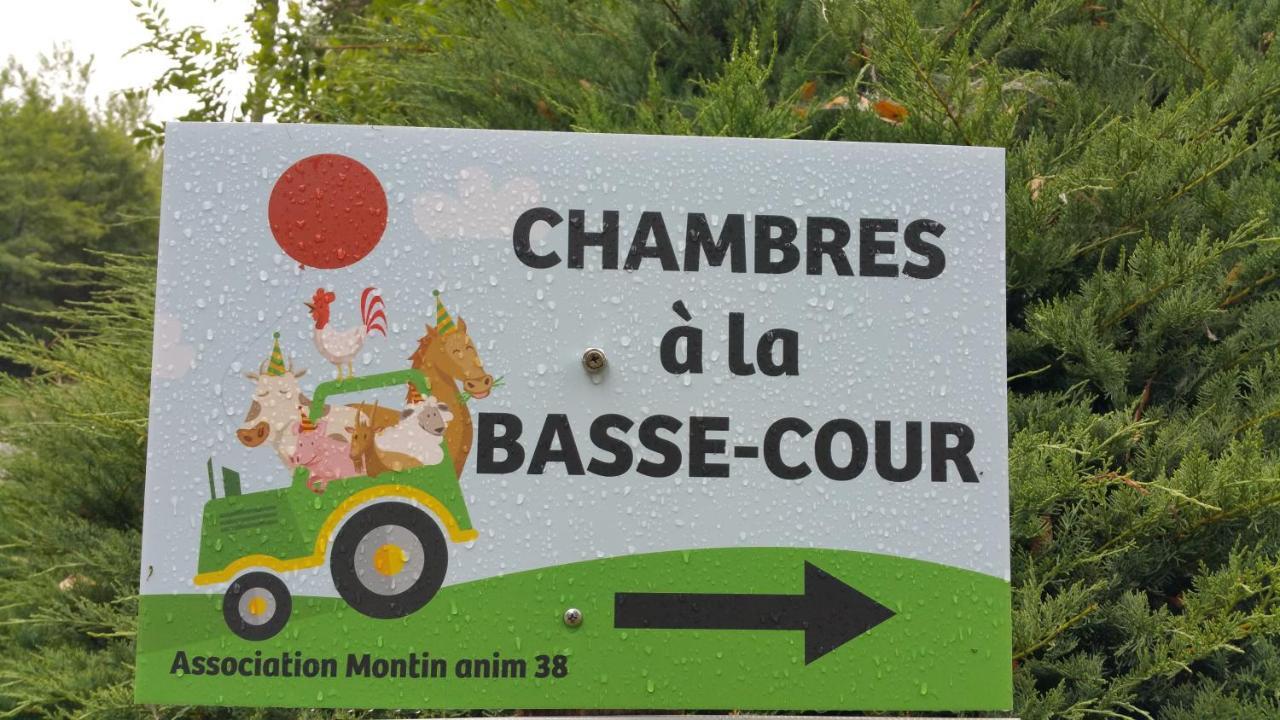 Bed and Breakfast BASSE-COUR DE MONTIN au 256 chemin de la rocaille à 38510 VEZERONCE CURTIN Morestel Esterno foto